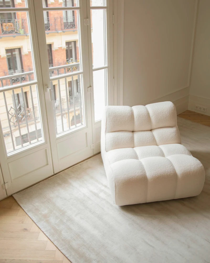 Elegant rug