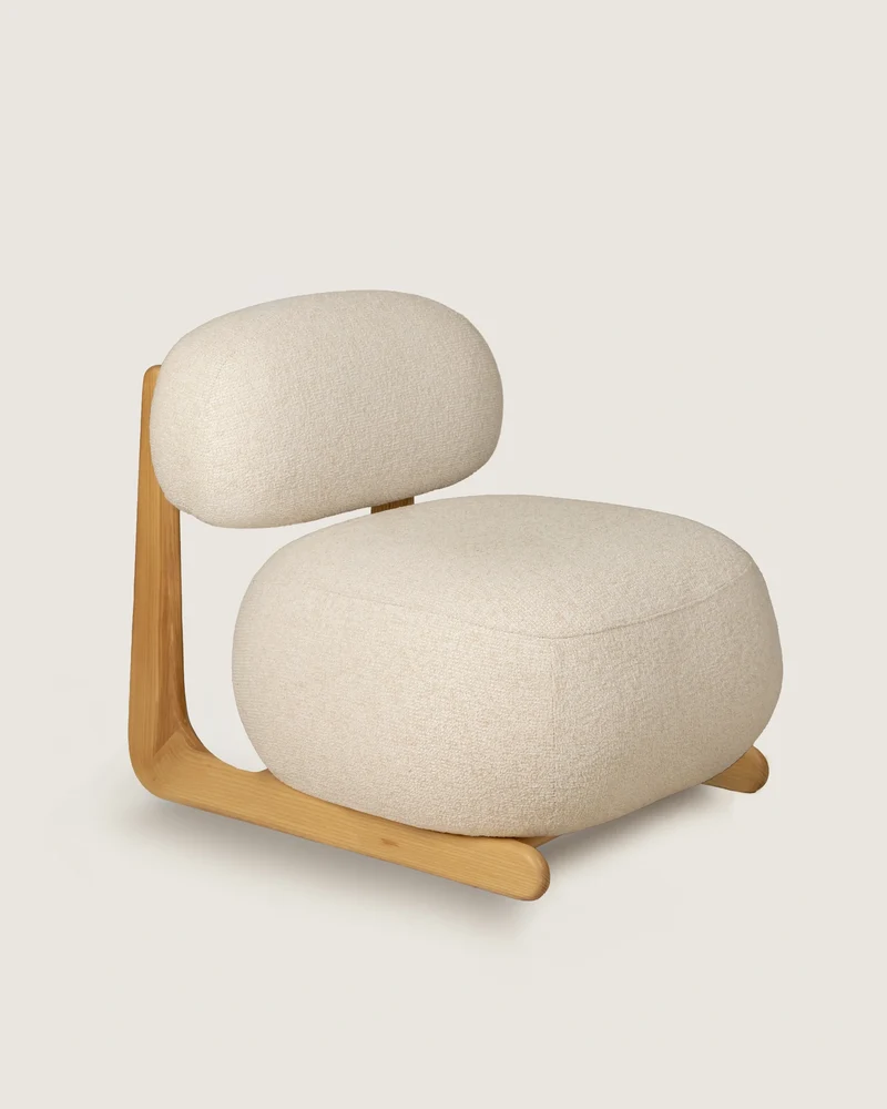 Mare armchair in ash