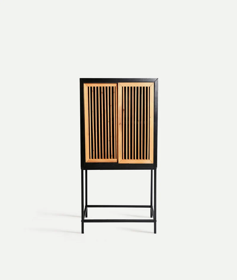 LOMQUI wardrobe