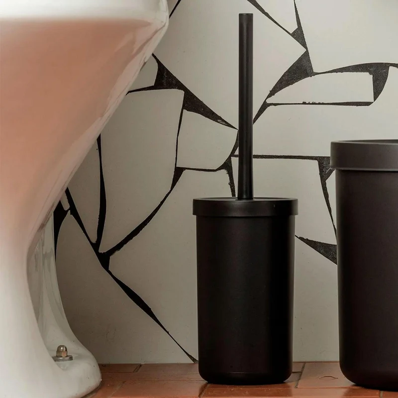 Escoba Sanitaria Bold Color Negro