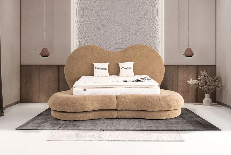 Letto Matrimoniale Maldiv in Tessuto Bouclé con Design Organico