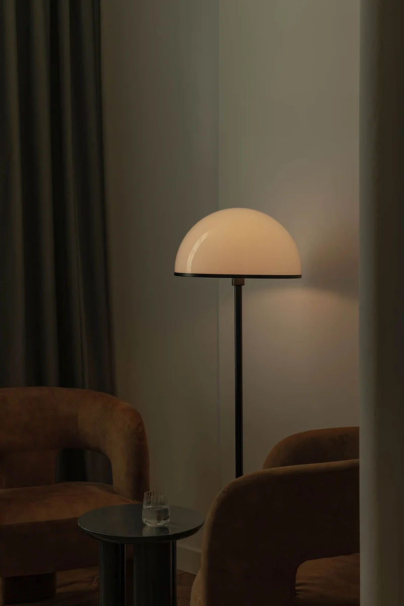 Satin black steel and acrylic floor lamp Ø42,3 x 142,3 cm