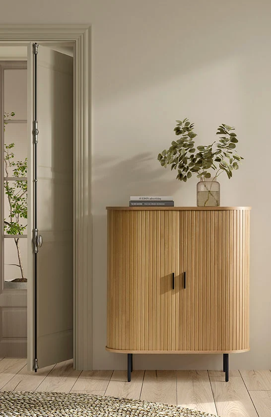 Storage unit in natural oak veneer with metal legs, 118 cm high