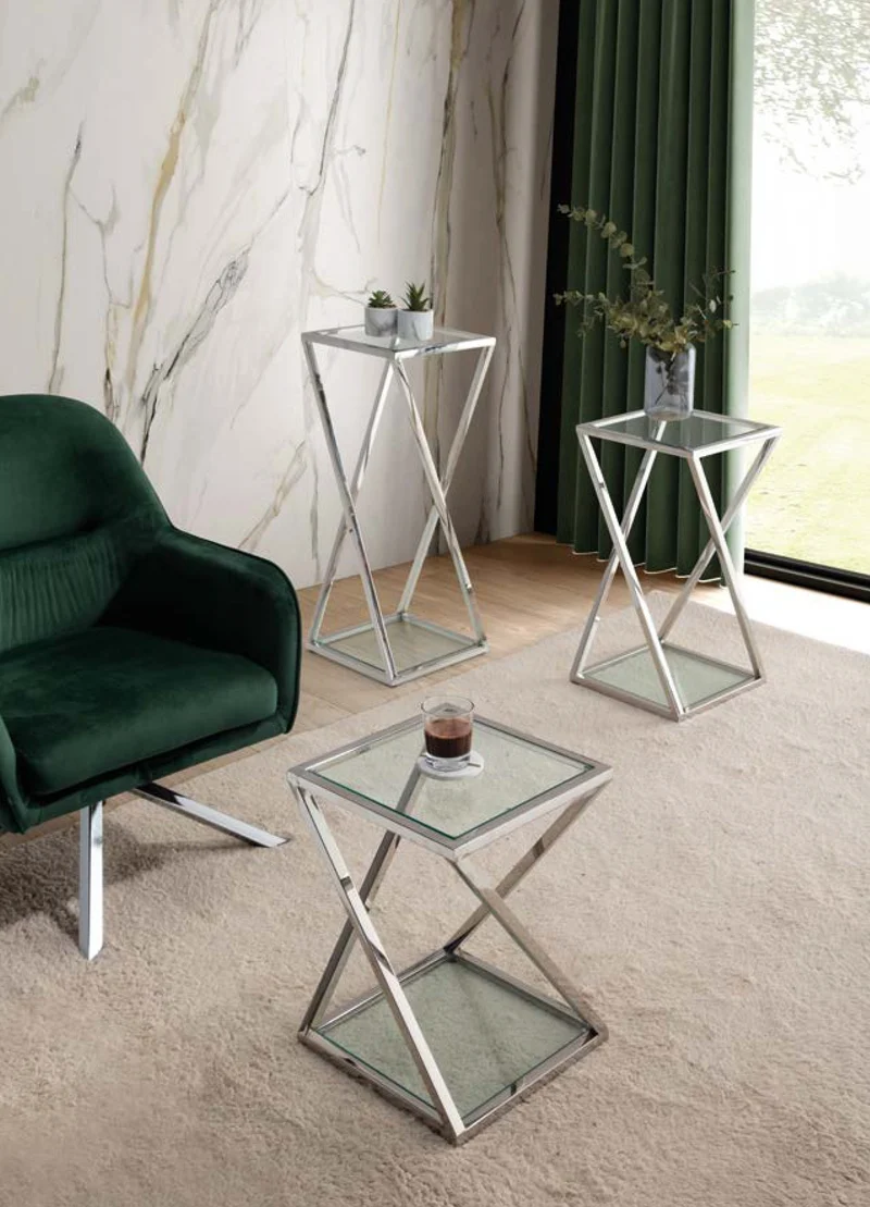 Round side table in glass with silver finish, 35 x 35 cm
