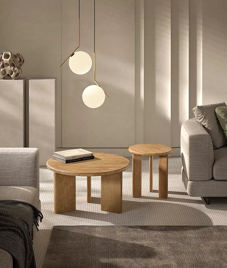 Round side table in natural oak veneer, 40 x 40 cm