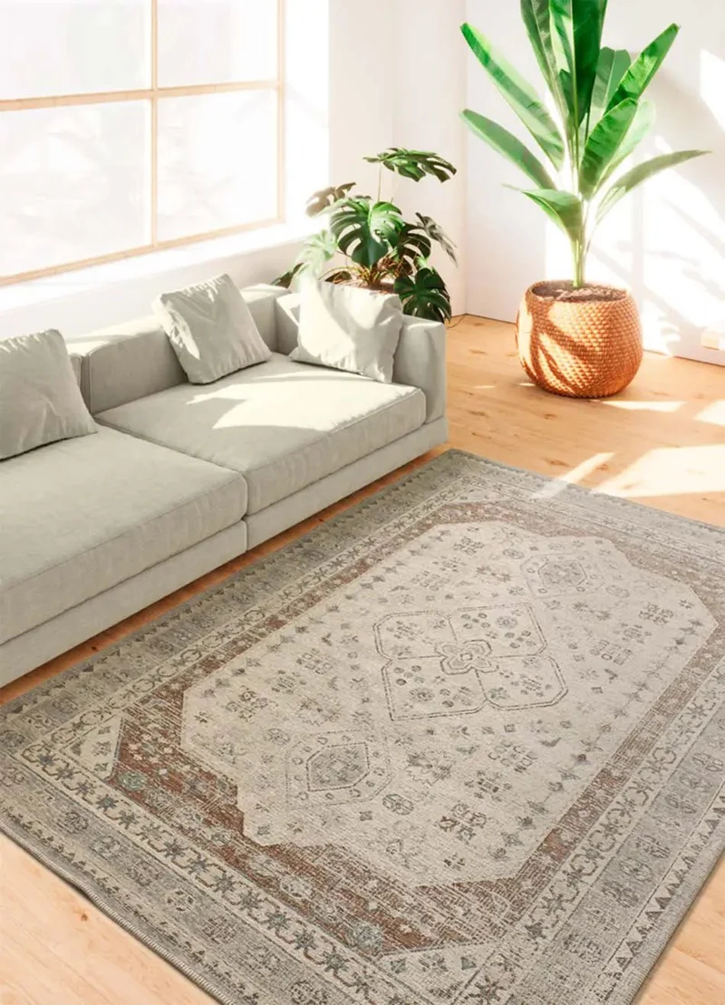 Lua 3111 rug in vintage style, silver