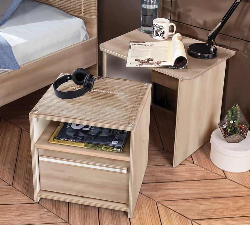Comodino Duo Funzionale con Cuscino e Ripiano, Ideale per Spazi Stretti - 55 cm di Eleganza
