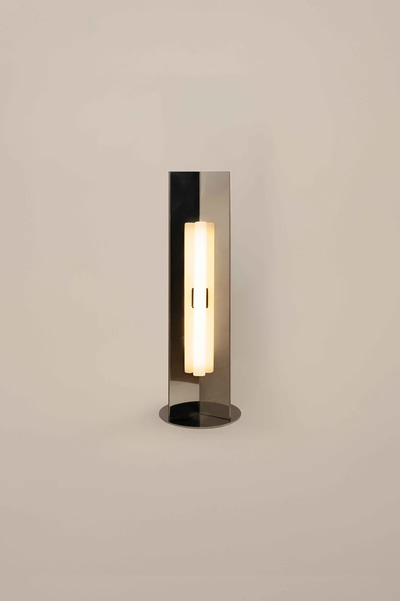 Arrow Table Lamp without Diffuser