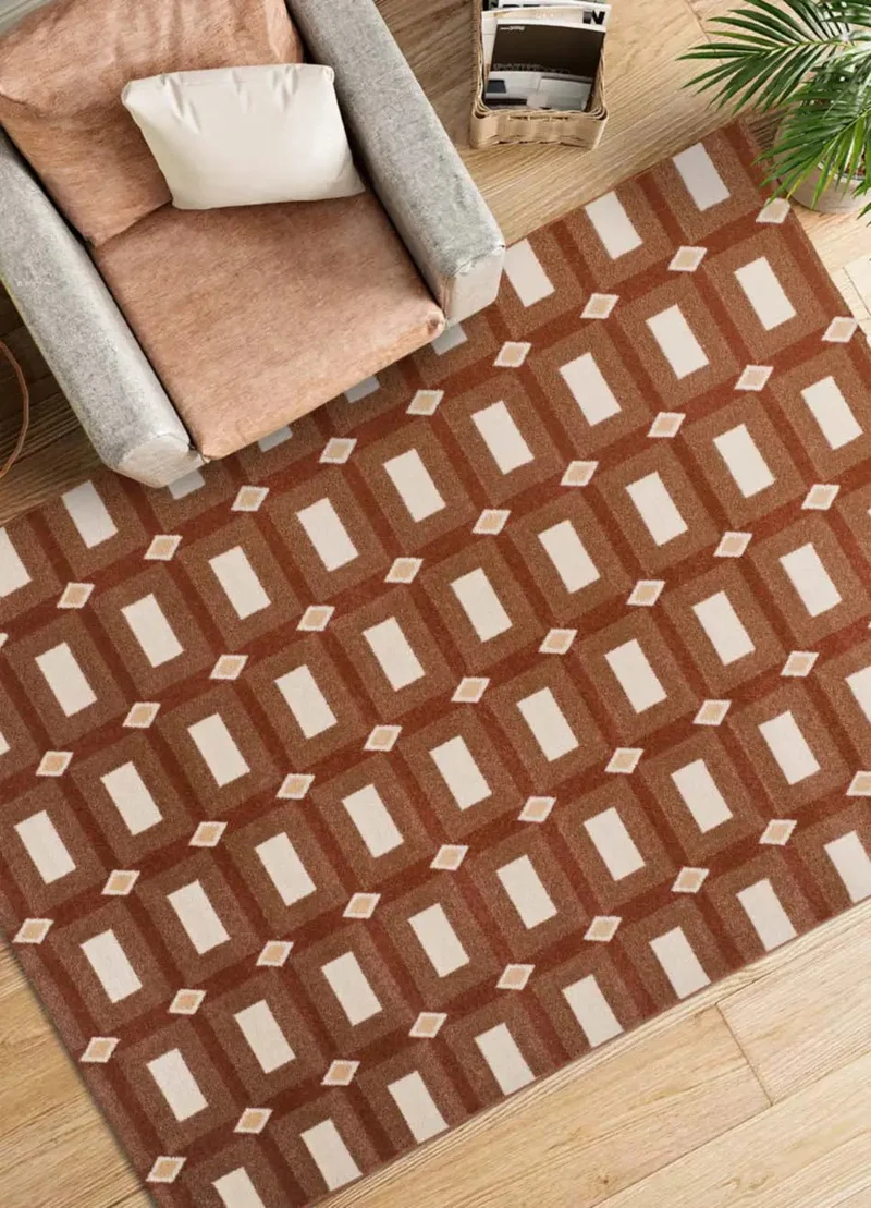 Astra 13008 geometric rug in rust