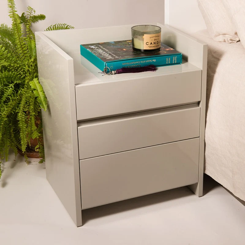 Tigris Made-to-Measure Lacquered Wood Bedside Table