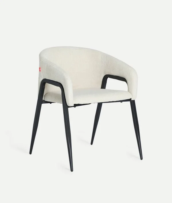 AREN CHAIR contemporary design and visual lightness in off-white