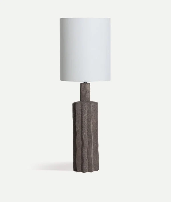ORVIK TABLE LAMP: sculptural balance and enveloping light