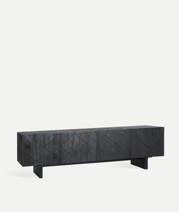 BOULOC TV UNIT: modernity and geometric presence