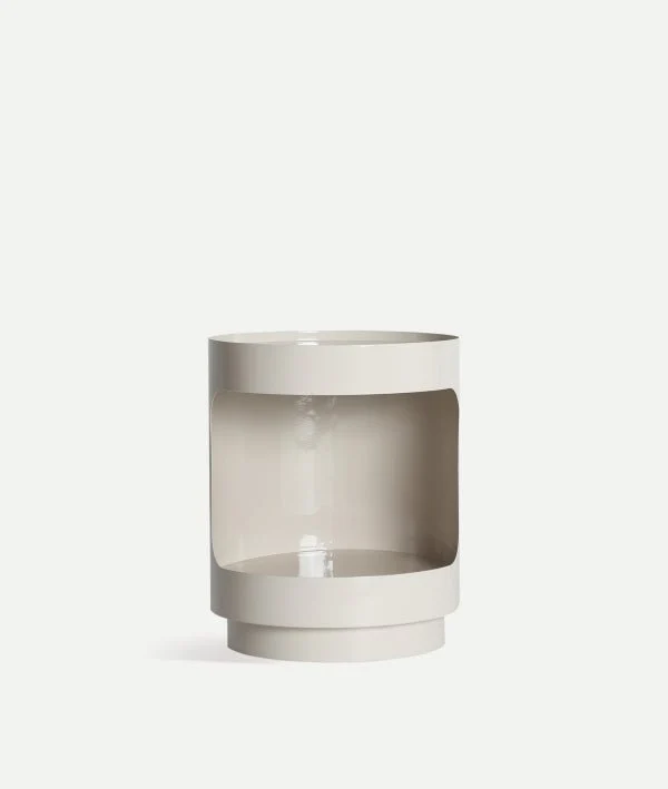 MIST NIGHTSTAND: luminosity and functional simplicity