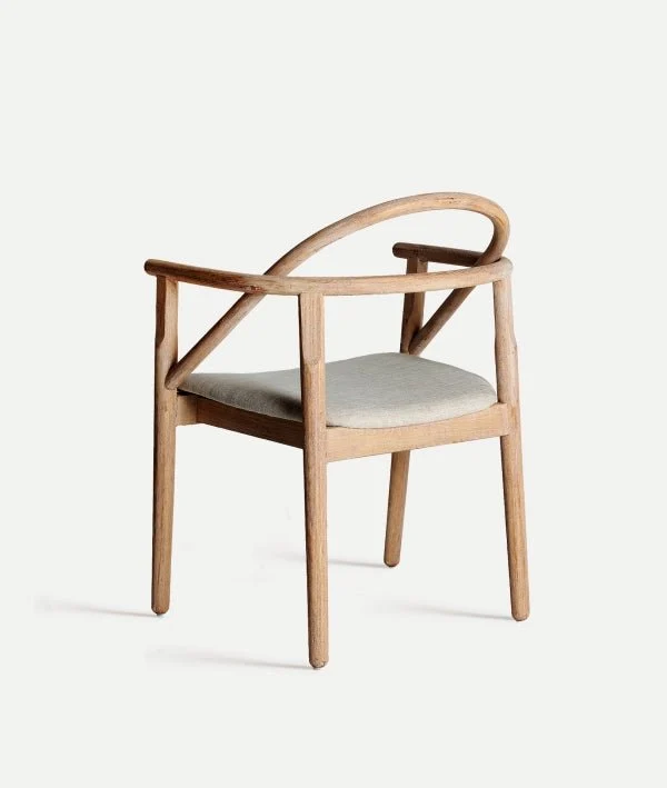 YVIERS Chair – Contemporary Comfort and Style in Elm Wood