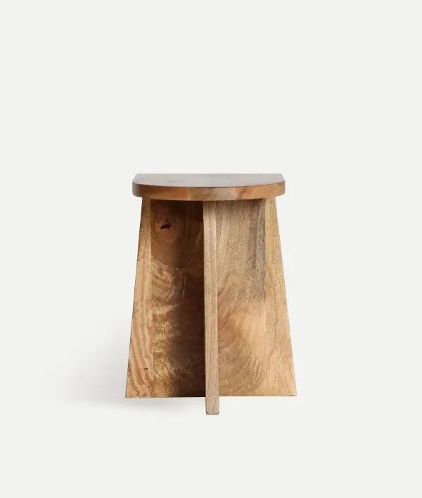 AUXILIARY TABLE ZNIN naturalness and charm in mango wood
