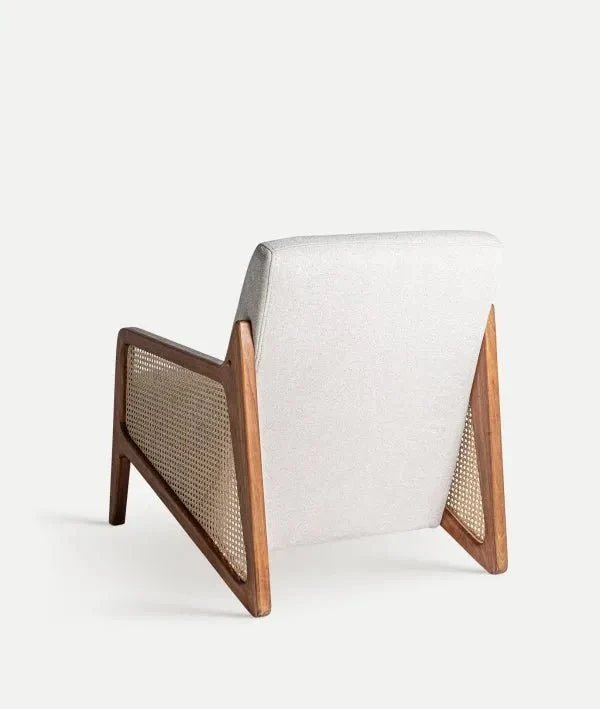 GITSBERG armchair made of wood and rattan