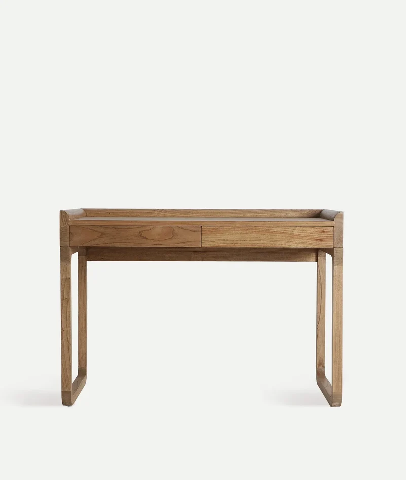 Lecce desk