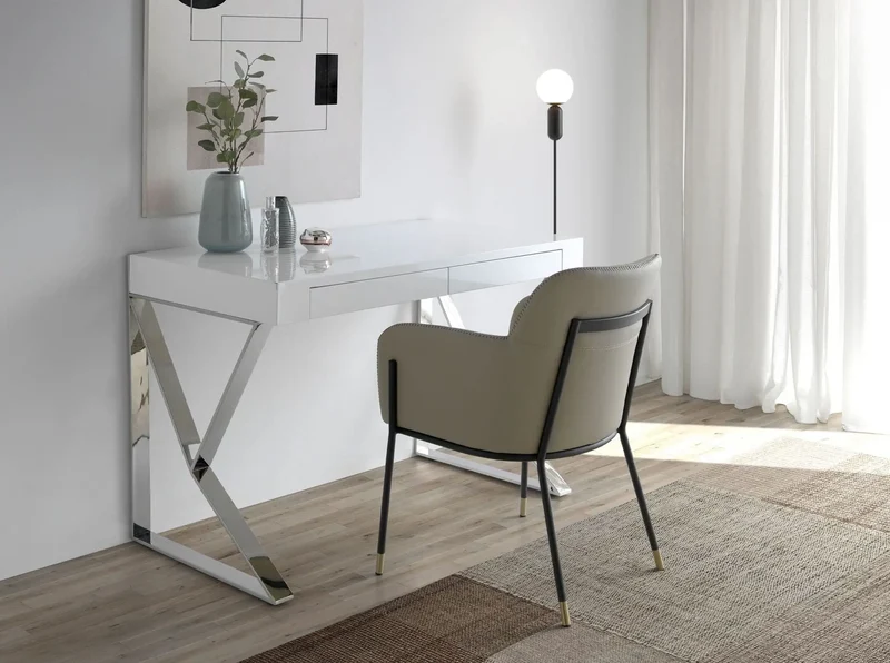 White wood and chrome steel desk